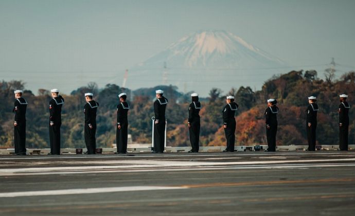 米海軍原子力空母「ジョージ・ワシントン」が横須賀基地に帰港！