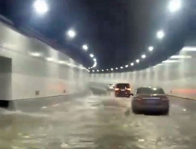 「100年耐久」中国の海底トンネル、開通からわずか半月で水浸！