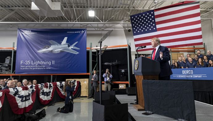 トランプ次期大統領の耳元に「ドローン讃歌」…F-35戦闘機に代替できるのか！