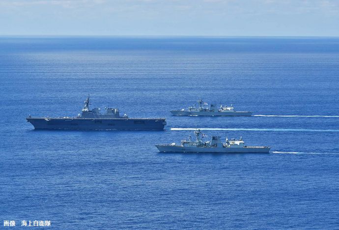 カナダ軍のフリゲート艦「オタワ」が中国海軍駆逐艦に追跡される…東シナ海で日米と演習中！