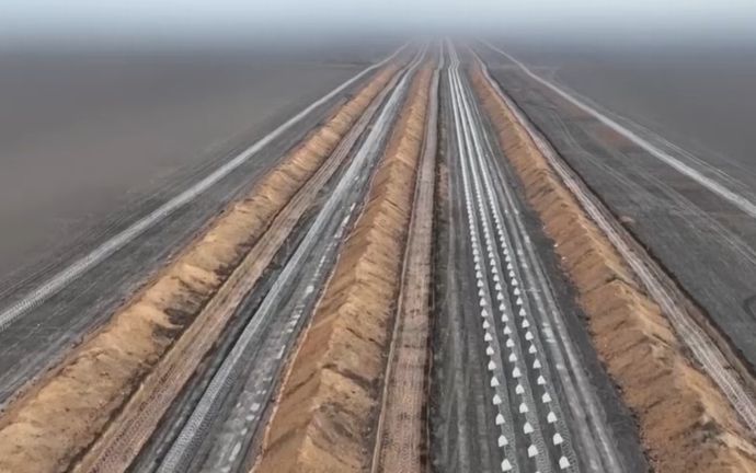 ウクライナ軍、後方地域で数千キロに及ぶ防御要塞陣地を建設中！