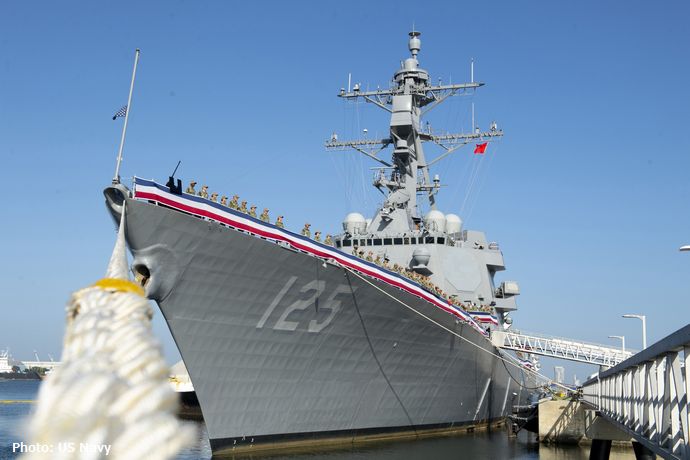 米海軍の次世代イージス艦「ジャック・H・ルーカス」が就役、アーレイ・バーク級75番艦…従来艦とは格段の性能差！