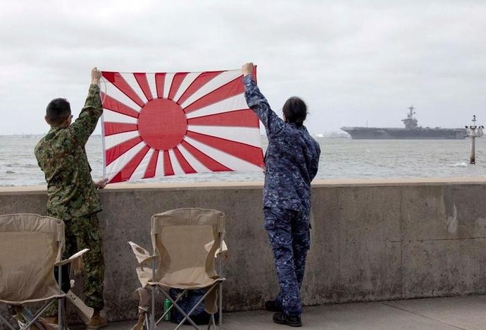 「真珠湾空襲を想起せよ」米海軍公式SNSの旭日旗掲載に抗議メール…韓国大学教授！