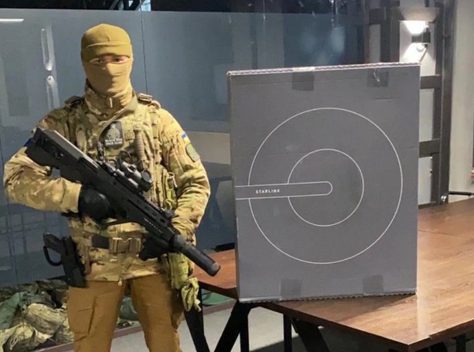 ウクライナ軍に通信障害、費用問題からスターリンク端末1300台が接続不能に…スペースＸ！