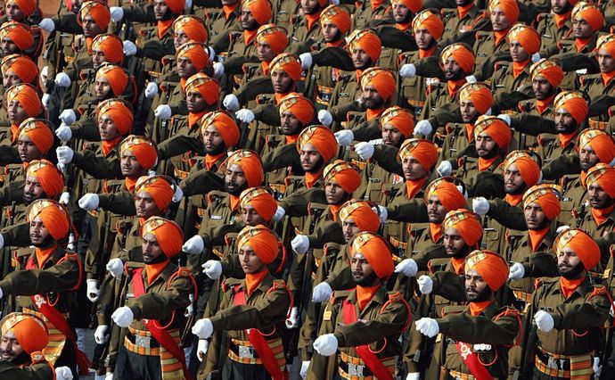 インド人、5万人以上受け入れ…日本政府が検討！