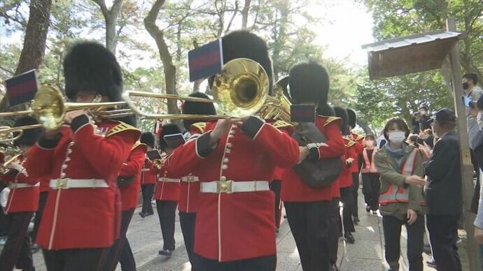 イギリス陸軍第二近衛連隊の軍楽隊「コールドストリーム・ガーズ・バンド」が出雲大社で奉納演奏！