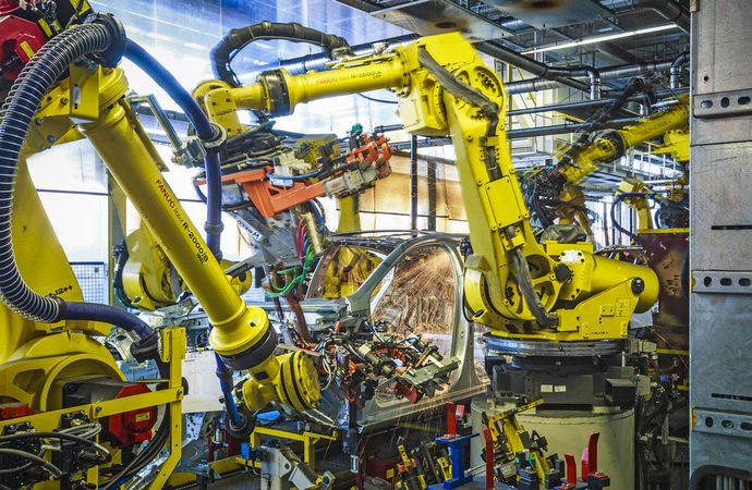 高市政権、AIロボットで世界シェア3割確保へ…官民投資で行程表素案！