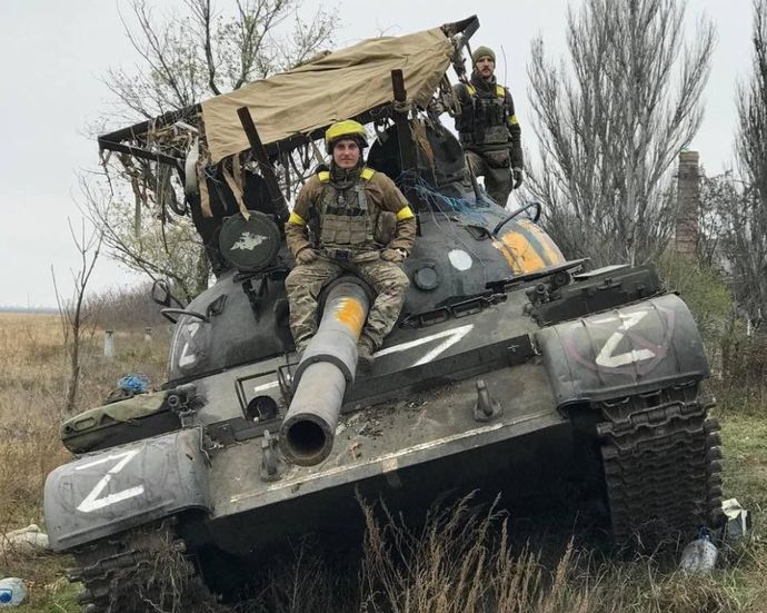 ウクライナ軍、近代化していない1967年型Tｰ62戦車を鹵獲！