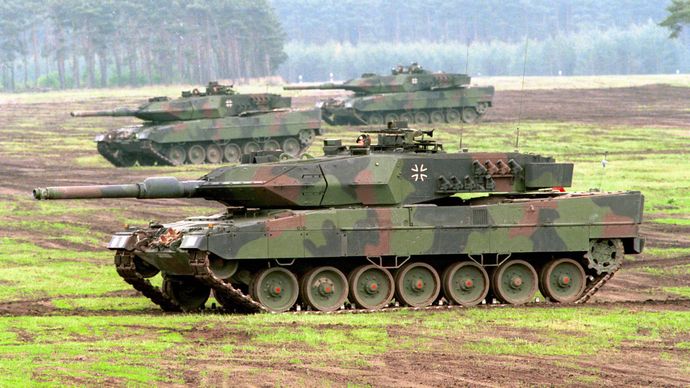 ドイツが軍拡時代に逆戻り、軍事力増強に走る…米国も国連も頼れない！