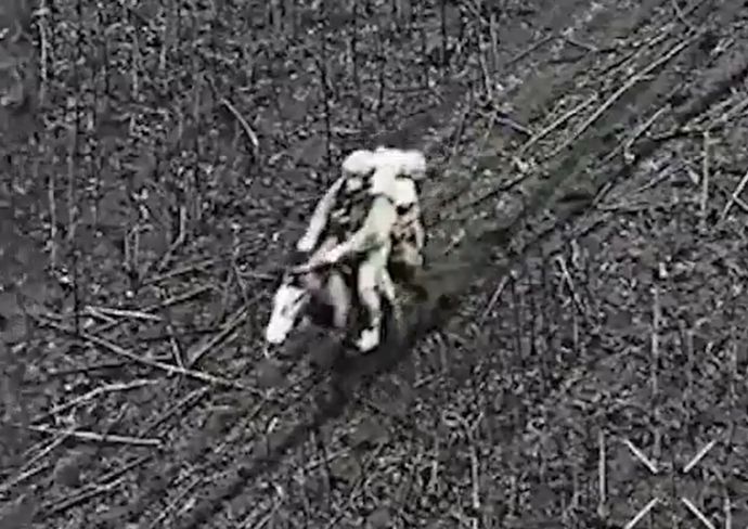 ロシア軍の「騎兵突撃」に拡大の兆し…ウクライナは馬を傷つけない攻撃法考案！