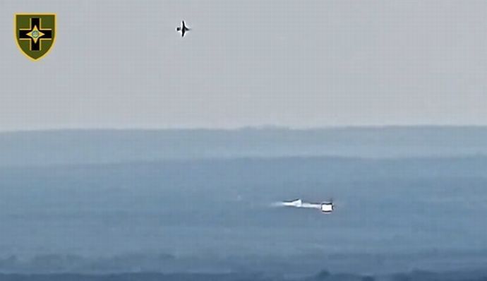 ロシア軍の攻撃機Su-25を撃墜…ウクライナ軍第28機械化旅団が公開！