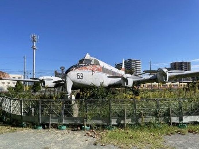 公園で展示されている飛行機を無料で譲渡…福岡市が引き取り手を募集！