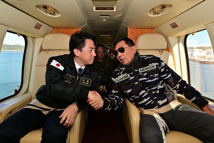 日本とインドネシアが安保協力拡大で一致…中国念頭に国際法順守！