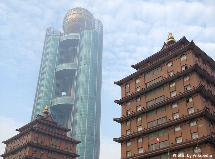 「中国一の金持ち村」ともてはやされた華西村が財政破綻、村営企業が巨額負債…負債額は約8兆円！