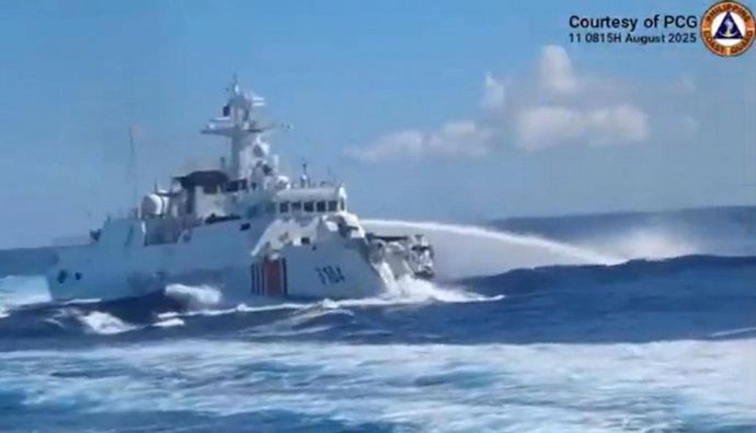 中国とフィリピンが会談、意思疎通維持で一致…南シナ海念頭に意見交換！