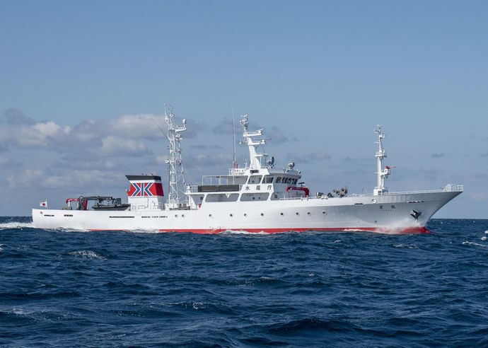 水産庁漁業取締船が長崎県沖で中国漁船を拿捕、船長を逮捕…停船命令に従わず逃走！