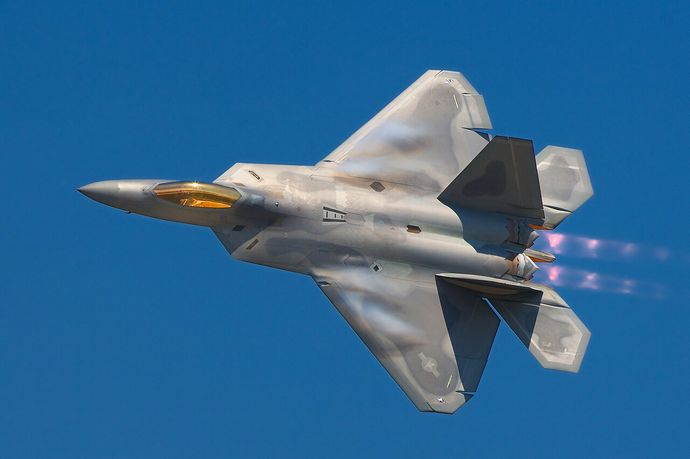 F-22戦闘機ラプターのコンピューターはPowerMac互換機だという事実！