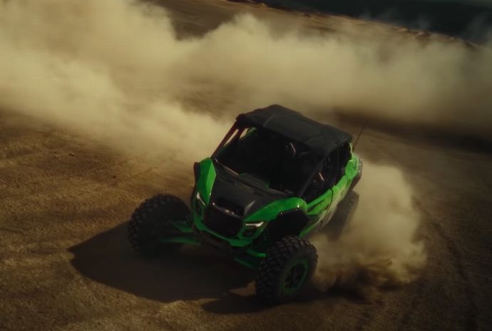 カワサキ、「ニンジャ」用のエンジンを搭載したオフロード四輪車「TERYX」を発売！