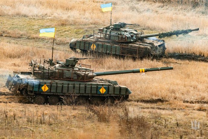 ウクライナ軍は、演習中にわずか1日で2つのNATO大隊を撃破！