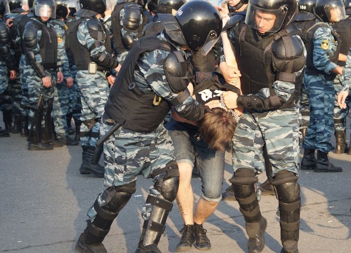 プーチン大統領に反旗翻したロシアの体制側ブロガー、精神科病院に収容！