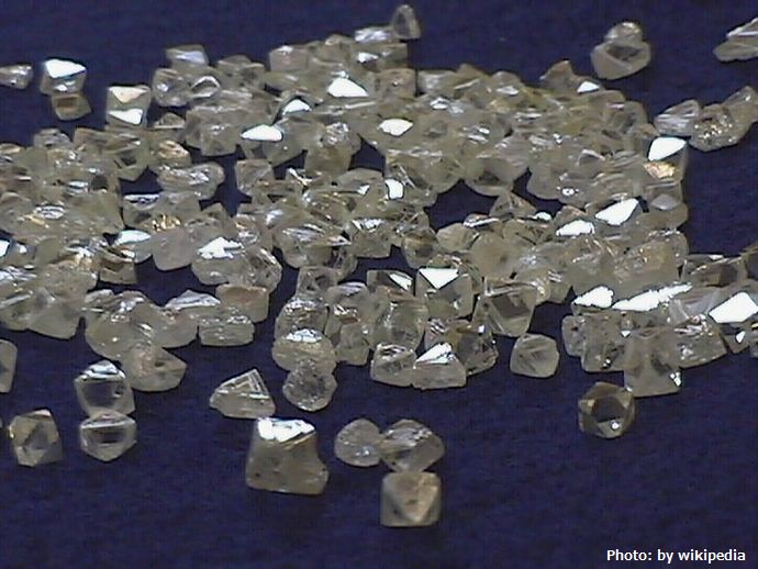 Diamonds_from_Catoka_mine_4