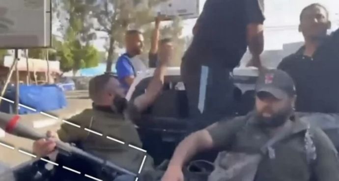 ハマスが北朝鮮製ロケット弾発射機「F-7」を使用か？！