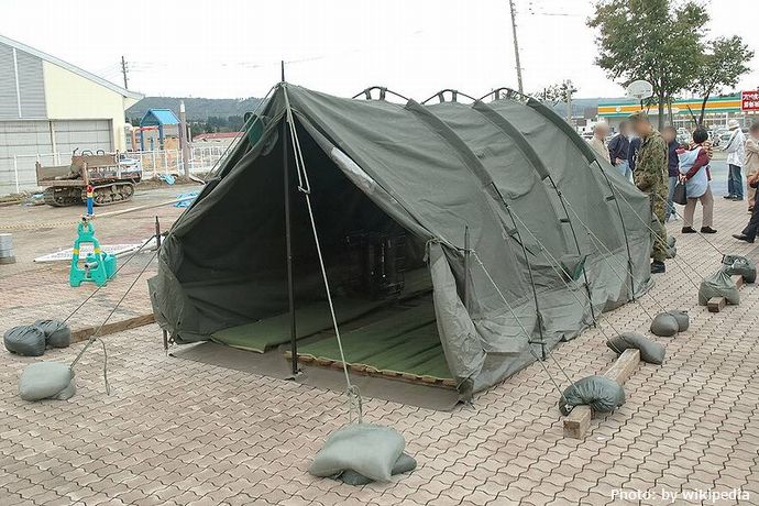 800px-JGSDF_Tent