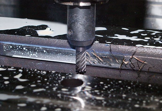 中国、日本や米欧の工作機械を核兵器開発に転用！