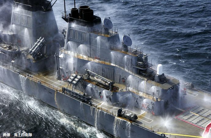 海自護衛艦がタイムトンネルを抜けてミッドウェイ海戦の前日に出てしまう！