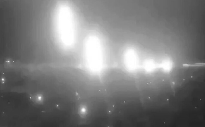 プーチン大統領、新型の極超音速中距離弾道ミサイル「オレシュニク」を軍に配…西側諸国へ牽制！