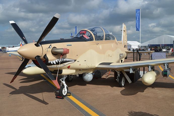 1280px-Beechcraft_AT-6C_Texan_II_‘N630LA’_(35713290201)