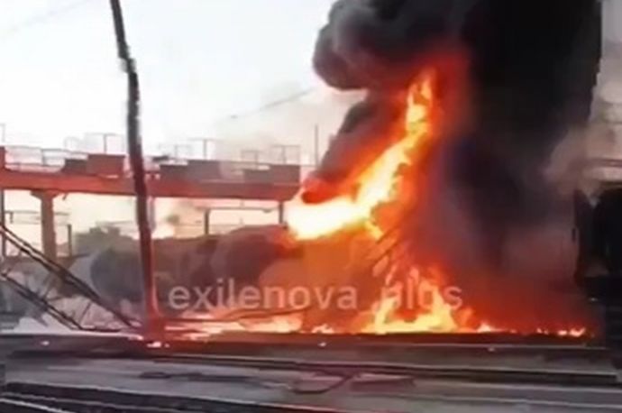 ウクライナ無人機攻撃で貨物列車が炎上、運行が停止…ロシア南部ロストフ州！