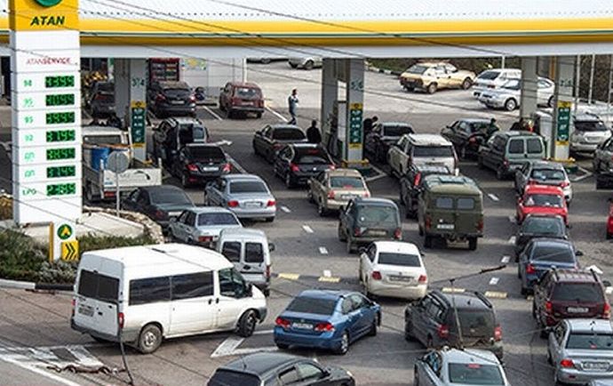 ロシア国内で燃料不足が深刻化、クリミア半島ではガソリンスタンドの半数が販売停止！