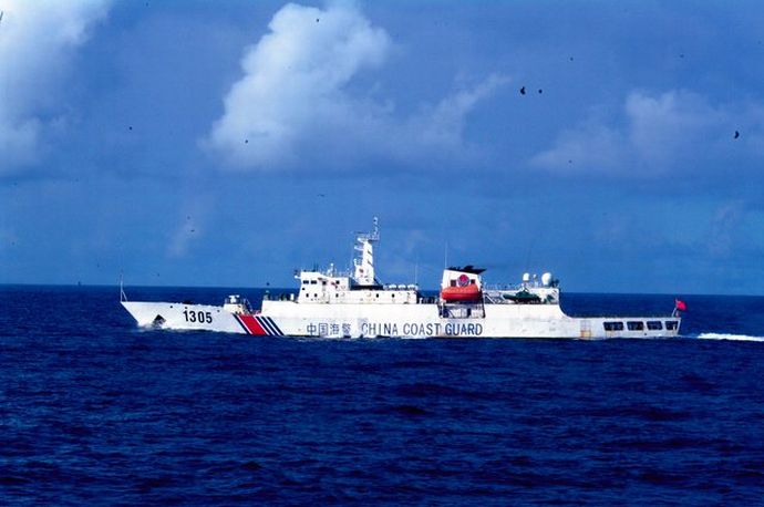 中国海警局船3隻が相次いで領海侵入、尖閣周辺で日本漁船に接近…海保が巡視船が警備！