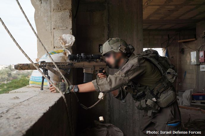 イスラエル軍、誤射の人質はシャツを脱ぎ、白旗を掲げていたにもかかわらず兵士が発砲した！