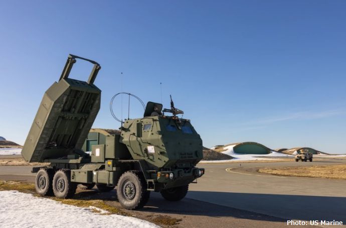 ノルウェーで米海兵隊が高機動砲ロケットシステム「HIMARS」による模擬射撃訓練を実施！