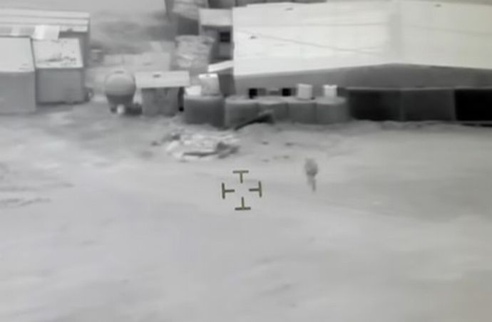 「クラゲ型UFO？」イラクの米軍基地で撮影された未確認飛行物体の動画！