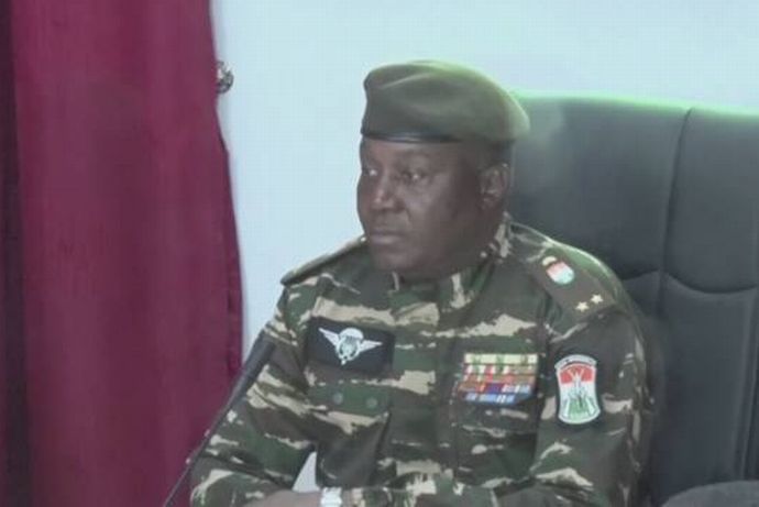 クーデターが起きたニジェール軍事政権、フランス離れが加速…ロシア接近に懸念！