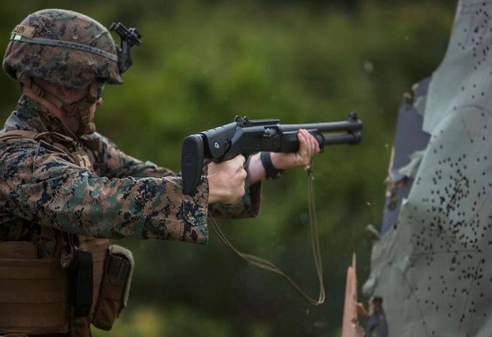 銃口の50センチ先にクマの顔 「やられる」と片手で発砲し命中…緊急銃猟で出動の隊員「こんなところに出てこなければ」！