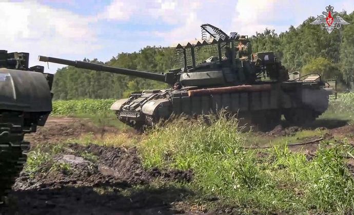 東部戦線ポクロウスク方面でロシア軍が前進、ウクライナ軍抵抗線を迂回して包囲！