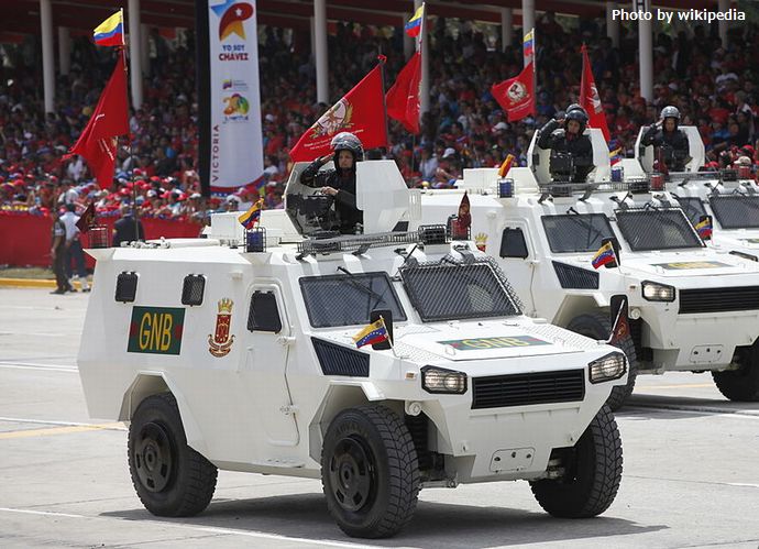 800px-NORINCO_VN-4_4x4_VEN