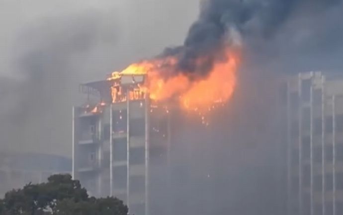 ネパールSNS規制に対する抗議デモが激化、大手メディアの建物が放火され炎上！