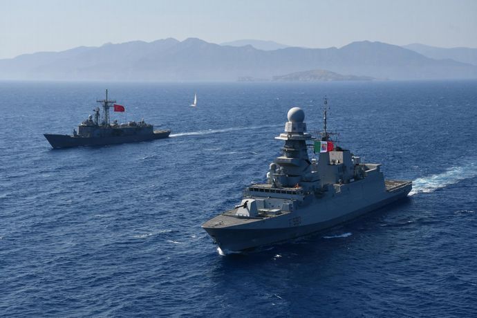 グレタさんら乗船のガザ支援船団にドローン攻撃…イタリアがフリゲート艦派遣！