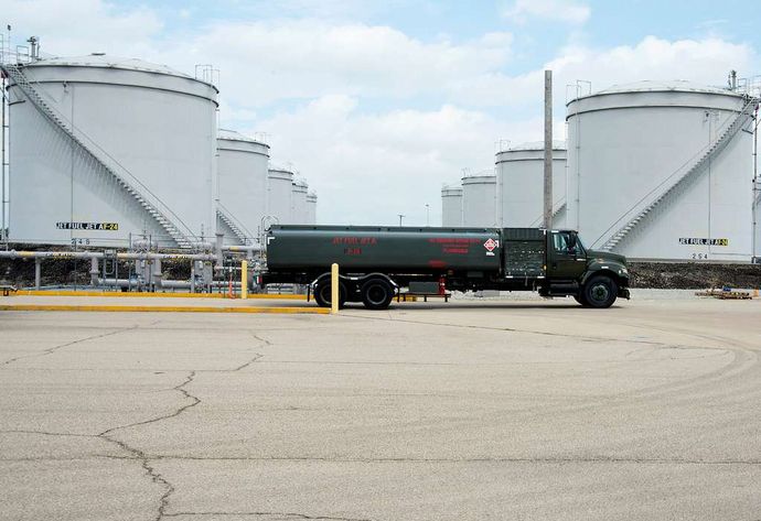 欧州が深刻なジェット燃料不足、「残り6週間」とIEA警告…ルフトハンザは一部停止！