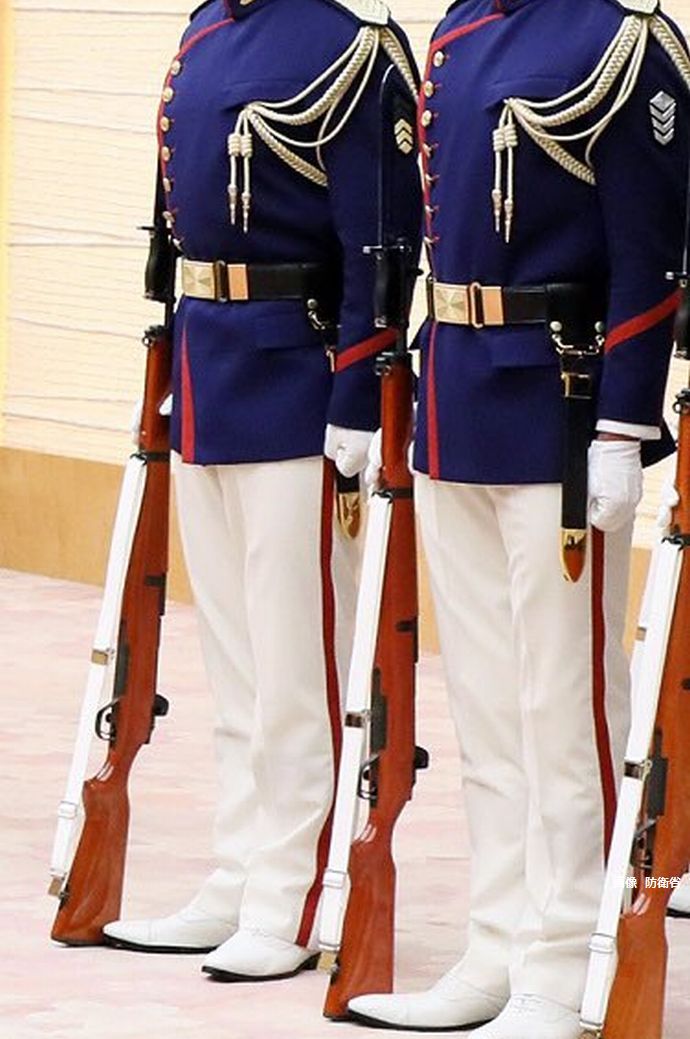 M1ガーランド小銃の代替で新調された儀仗用小銃 豊和製で1丁あたり64万8000円なり 軍事 ミリタリー速報 彡 記事コメント 1