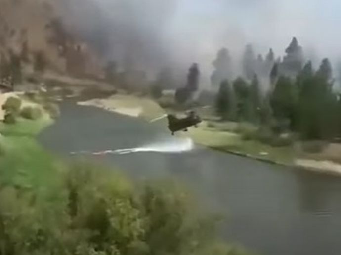 大型輸送ヘリ「CH-47D チヌーク」の墜落、事故原因は機内で落としたiPadにあった可能性…米アイダホ州！