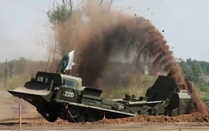 ウクライナ軍のクルスク侵攻部隊、制圧地域で塹壕を掘り始める…長期的に張り付く構え！