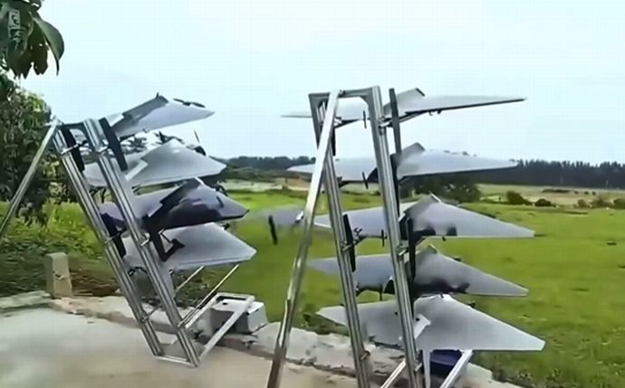 中国、低コスト自爆ドローン「ベイビーシャヘド」を製造、価格は約500ドル…戦争の経済を変える！