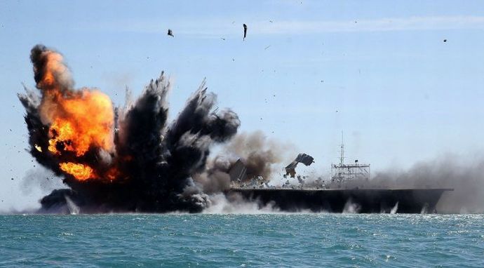「米海軍空母アイゼンハワーがフーシ派の攻撃で沈んだ」というデマが拡散！