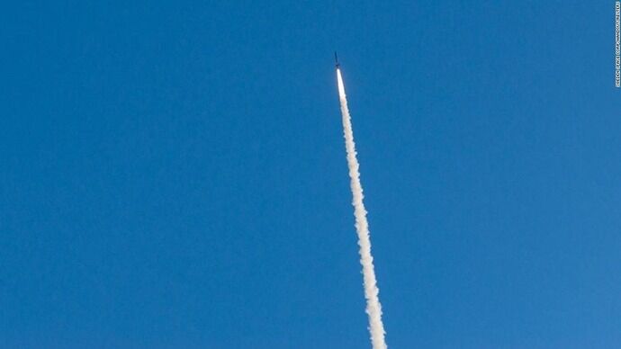 スウェーデンから打ち上げた研究用ロケット、誤ってノルウェーに着地！
